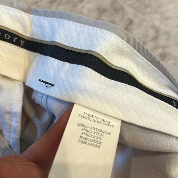 Theory tan Chinos Versatile Cotton Blend 2 - Picture 9 of 9